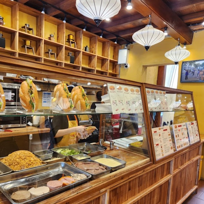 オールデイバインミーのキッチン