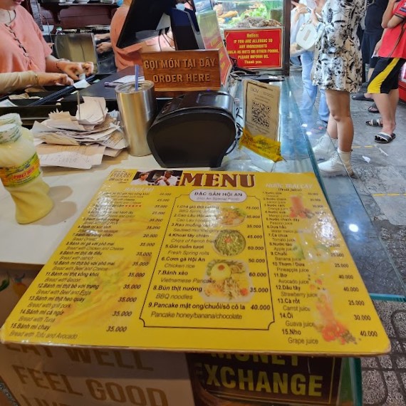 バインミーフーンのオーダーカウンター