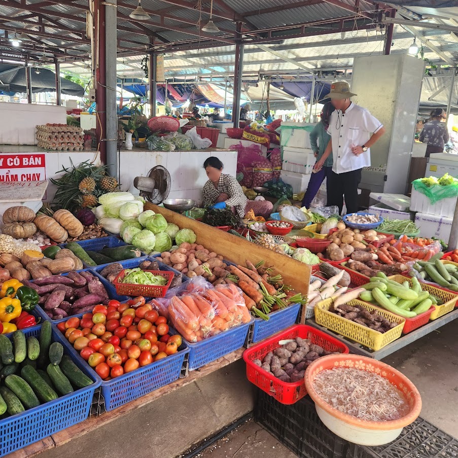 ローカルマーケット