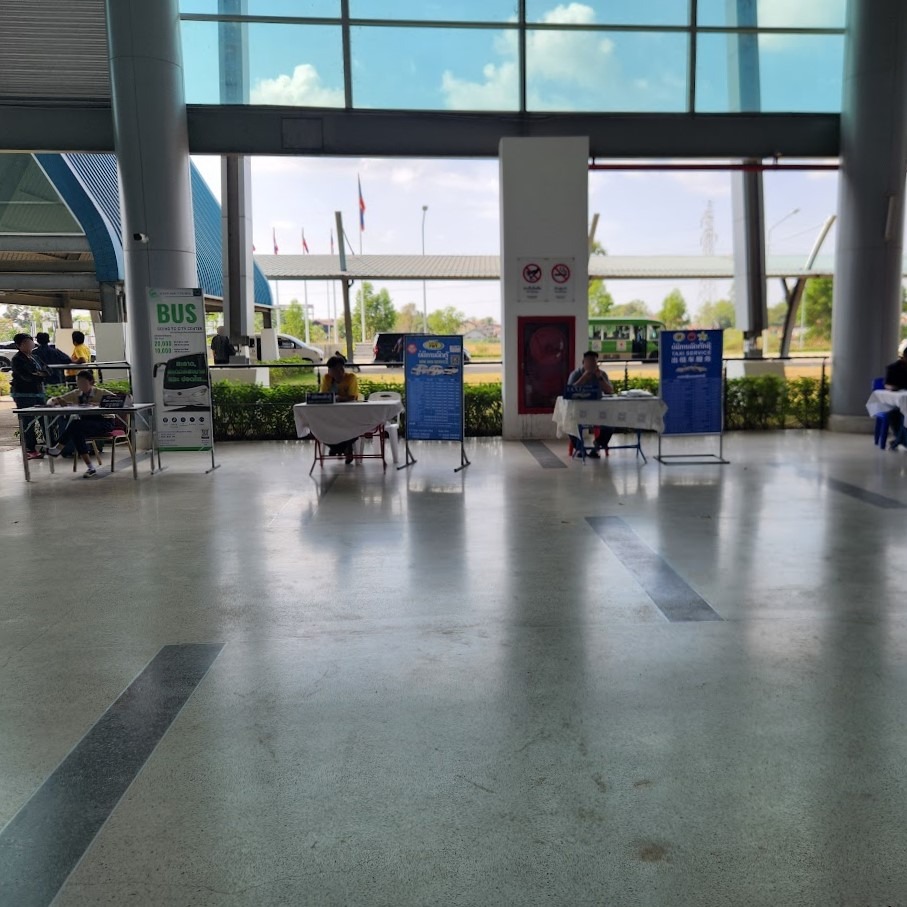 バス・タクシーカウンター