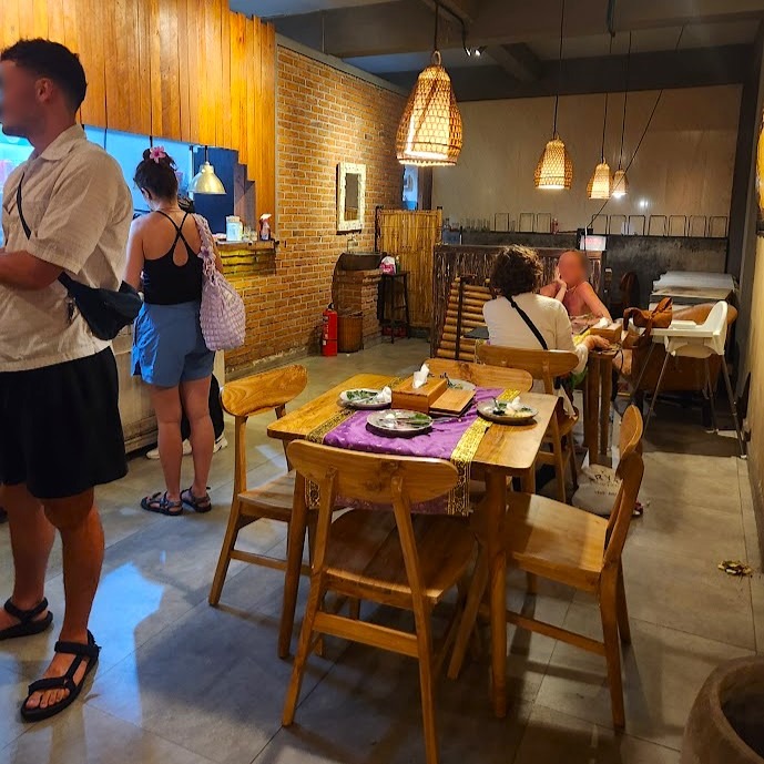 Kayunan Warung and Coffeeの店内