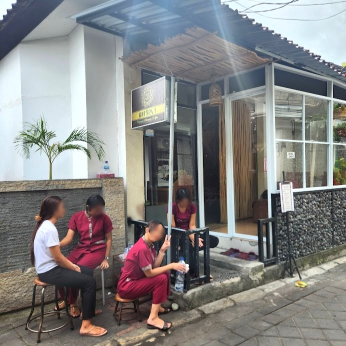 OMスパ マッサージ店店頭