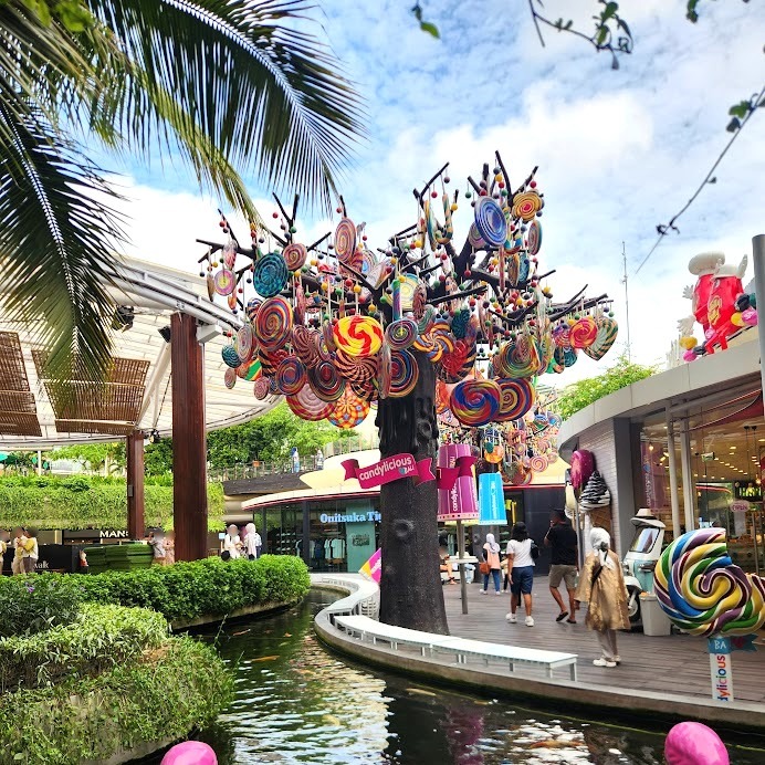 ビーチウォークショッピングセンター